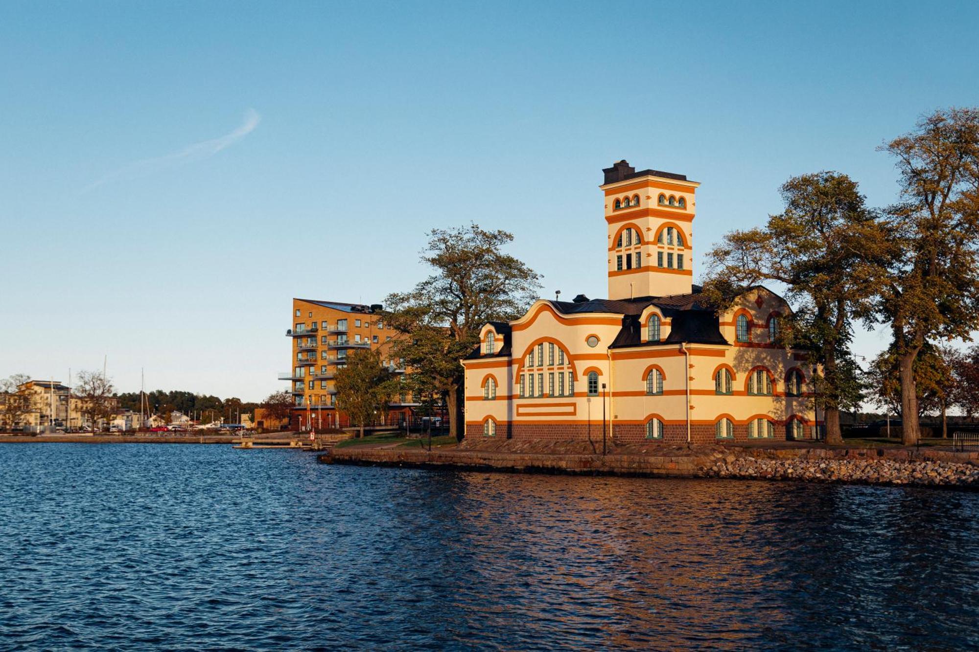 Slottsholmen Hotell Och Restaurang Västervik Exterior photo
